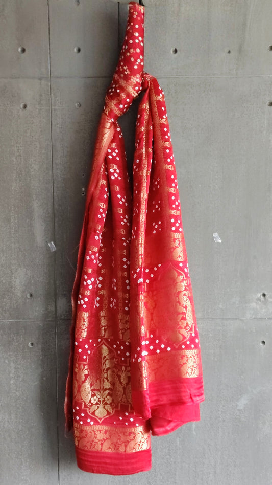 Blood red bandhej Dupatta - Tiasha 