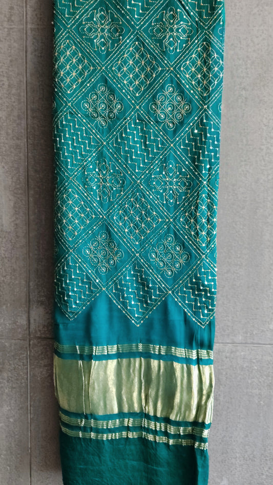 Green Vintage Dupatta - Tiasha 